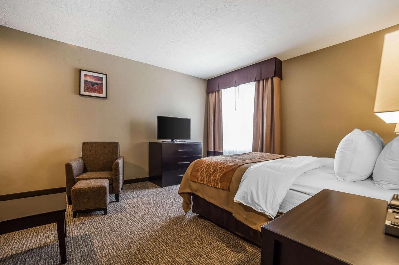 Comfort Inn & Suites Vernal - National Monument Area Экстерьер фото