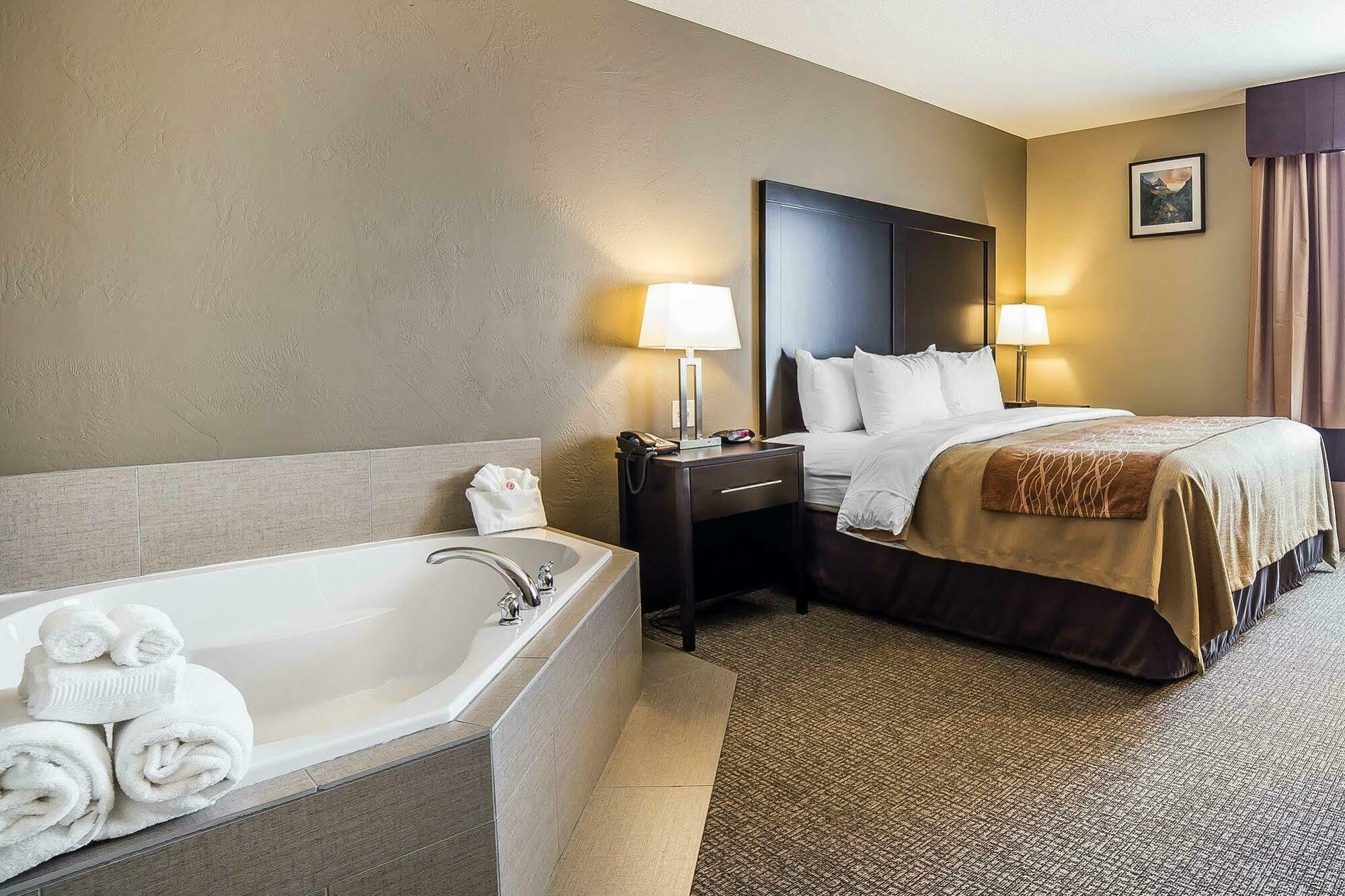 Comfort Inn & Suites Vernal - National Monument Area Экстерьер фото